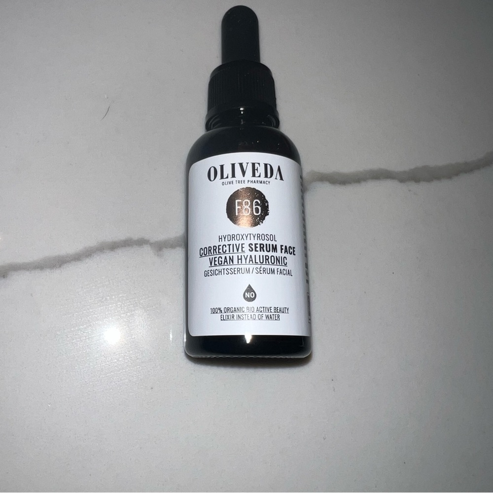 OLIVEDA F86 Corrective Face Serum - Brand new in bottle